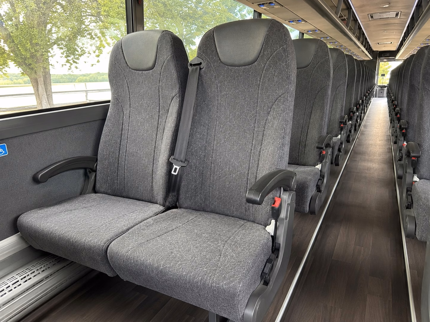 coachbusnapaca com can help you arrange bridal party transportation that matches the moment